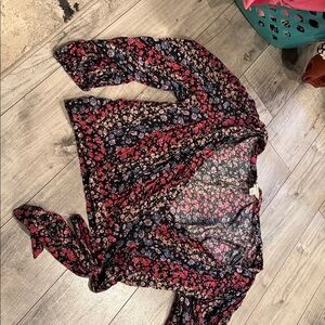 American Eagle Outfitters Black and Red Floral Blouse
